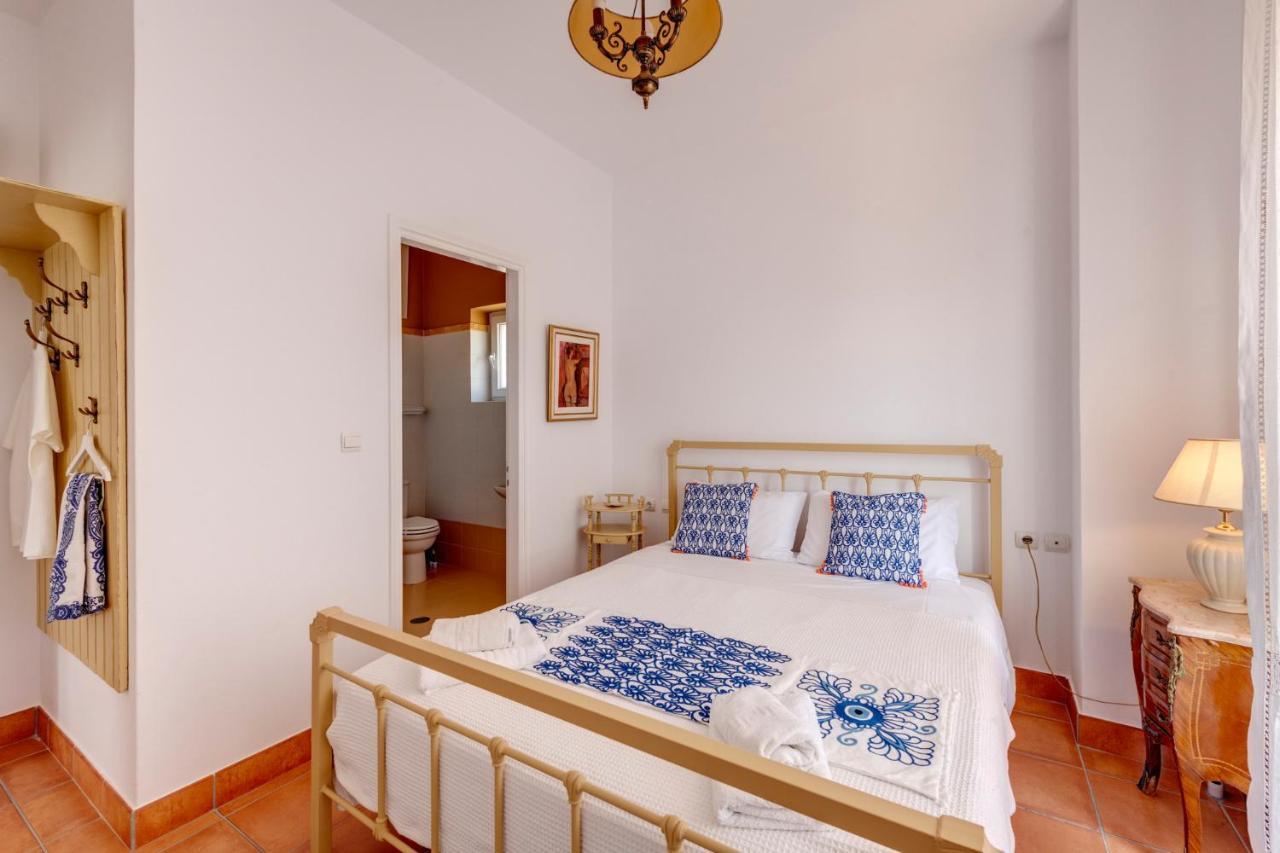Cycladic Aura - Traditional Holiday Cottage Foinikas Eksteriør billede